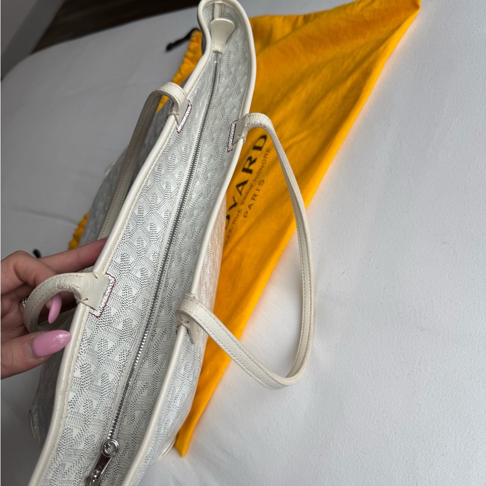 Goyard White/Off-White St. Louis PM Tote - Picture 6 of 16